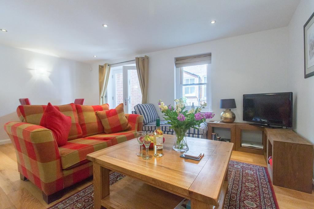 Stones Throw Apartment Aldeburgh Exterior photo
